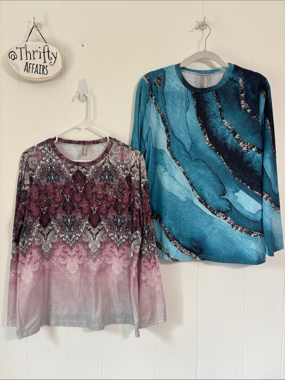 NORACORA Jersey Tops Lot of 2 Agate Geode Ombré Paisley LS Women Size M NWOT